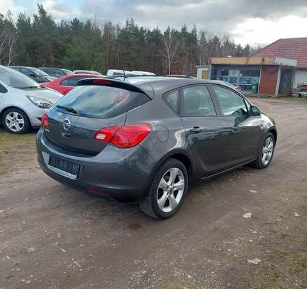 Opel Astra cena 28900 przebieg: 177000, rok produkcji 2012 z Legnica małe 56
